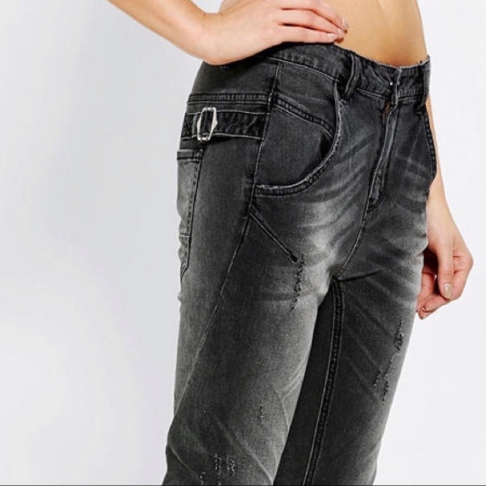 Vintage BDG relaxed distressed jeans